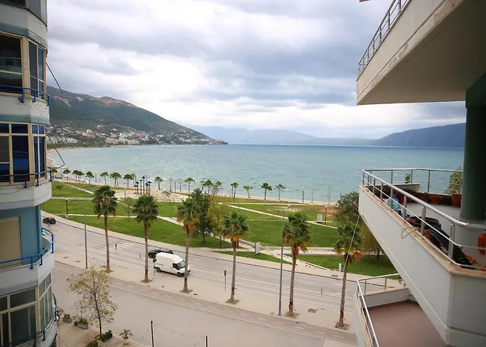 Promenade Apartment By Vlora Office