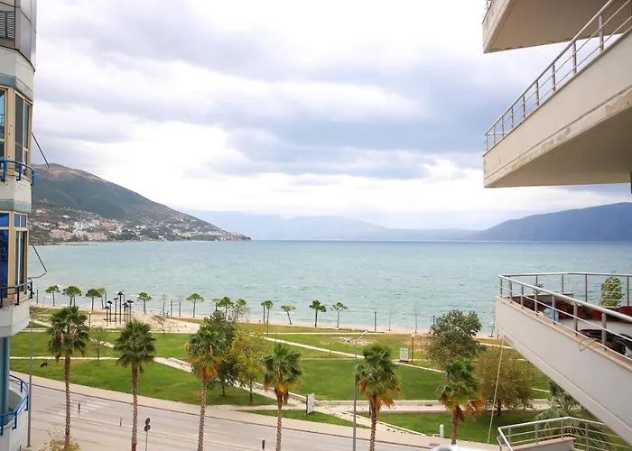 Promenade Apartment By Vlora Office
